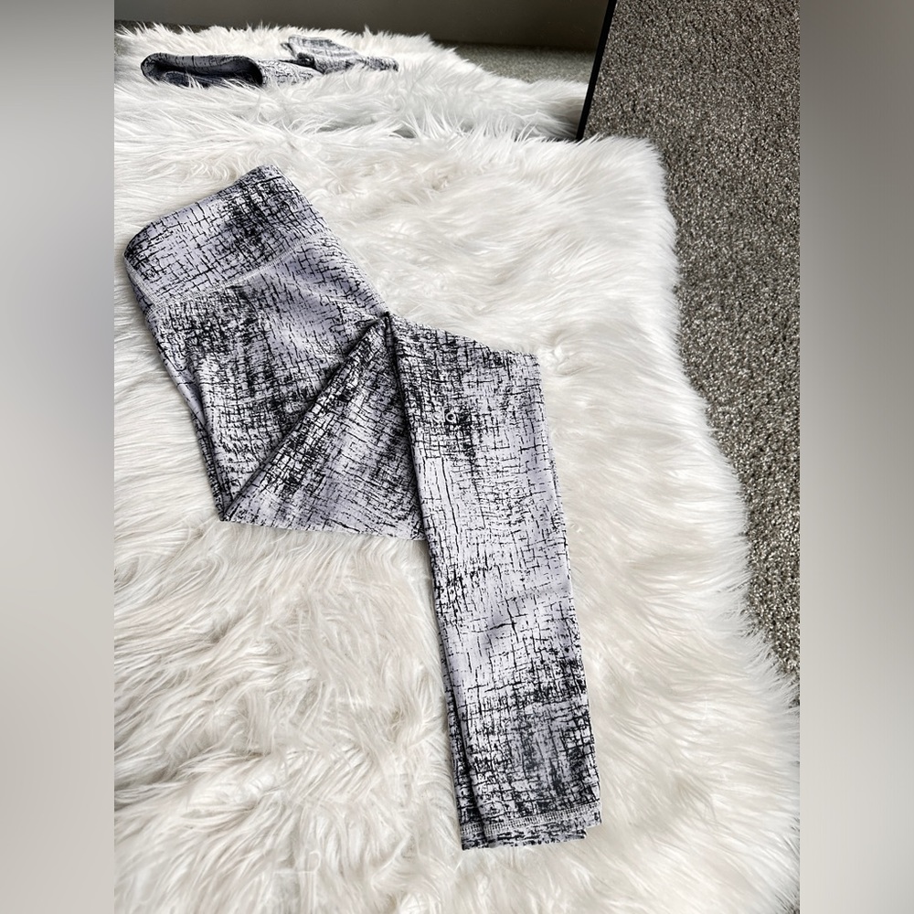 Alo Print Design Leggings - Mid-rise - 7/8 Length - Size S